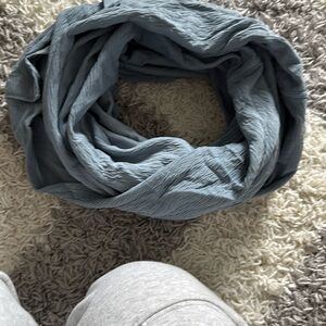 Lululemon infinity scarf